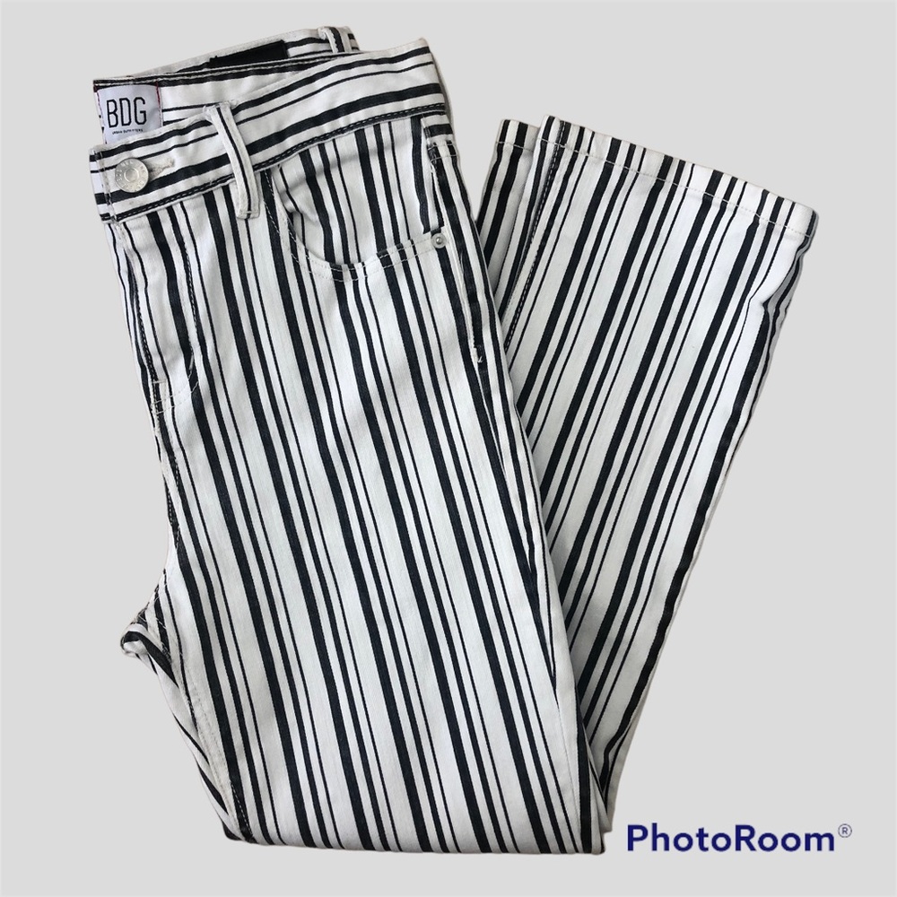 BDG Sz 28 High-Waist Kick Flare Cropped Striped Jeans